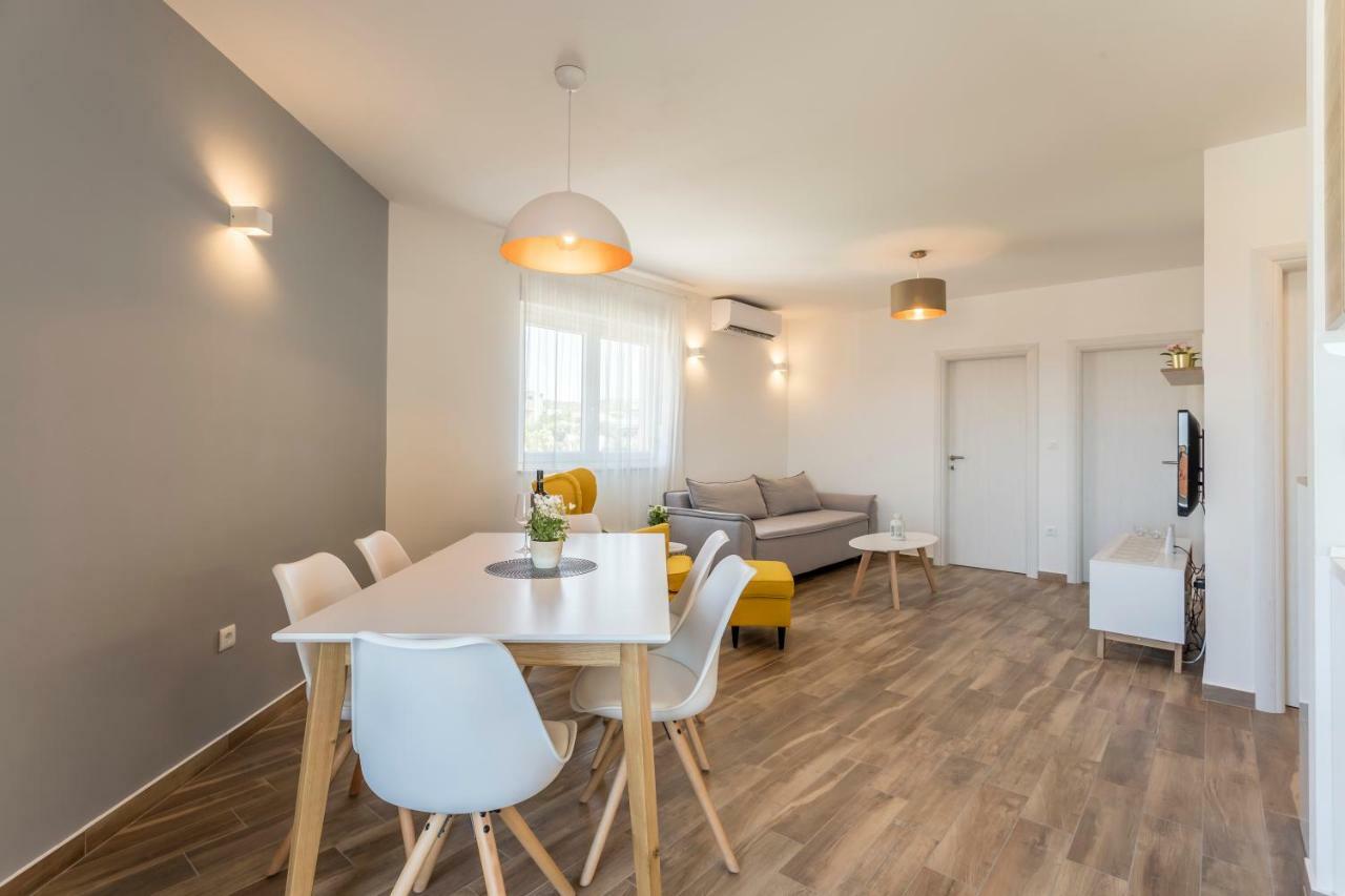 Luxury View Apartments Рогозница Экстерьер фото