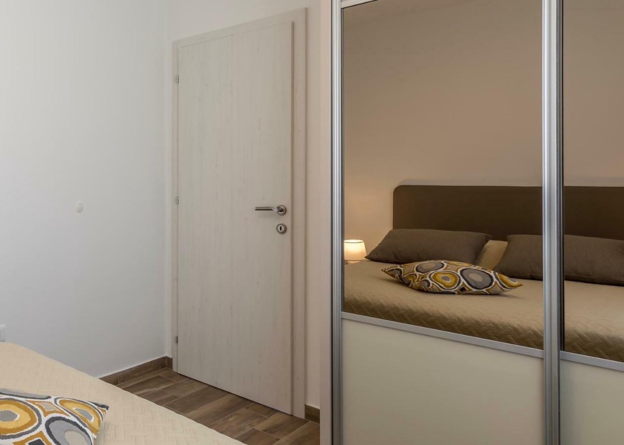 Luxury View Apartments Рогозница Экстерьер фото